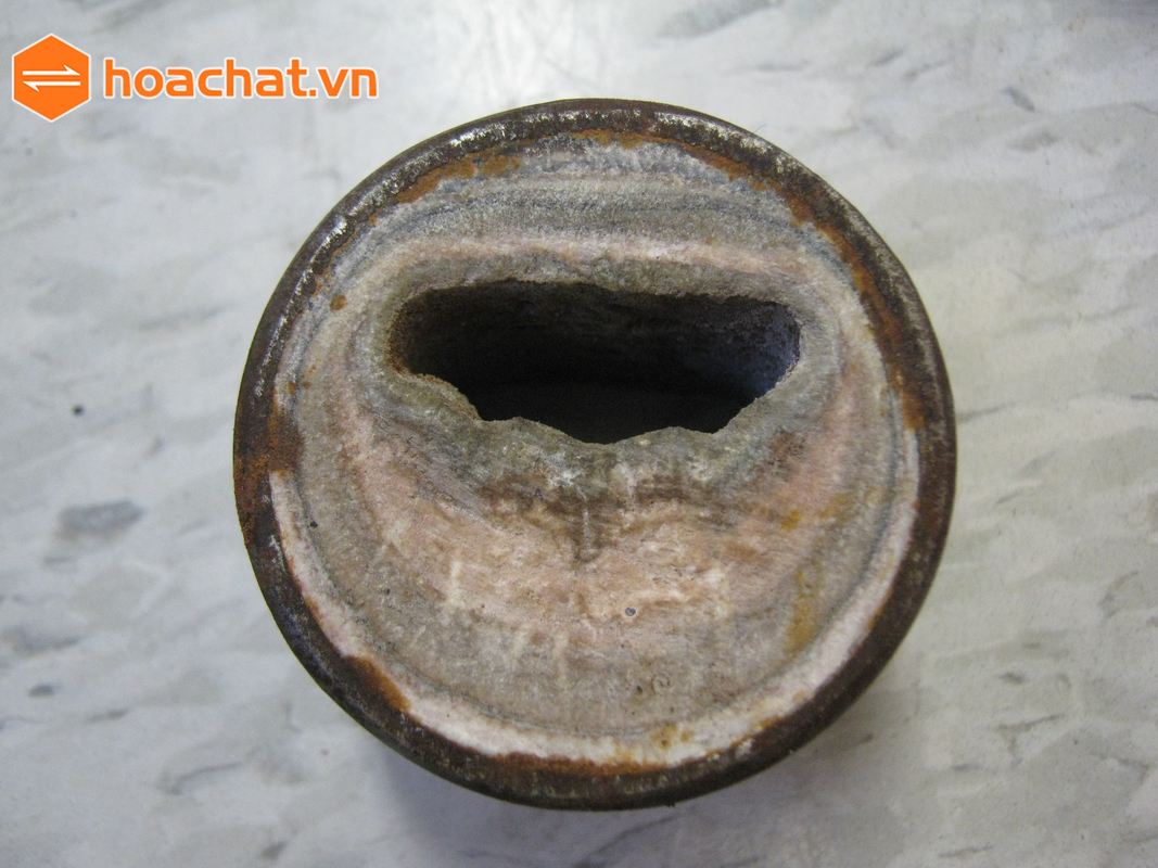 Cáu cặn trong hệ thống đường ống lò hơ
