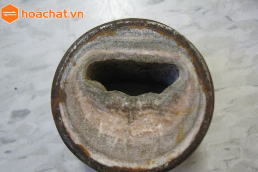cáu cặn trong ống nồi hơi